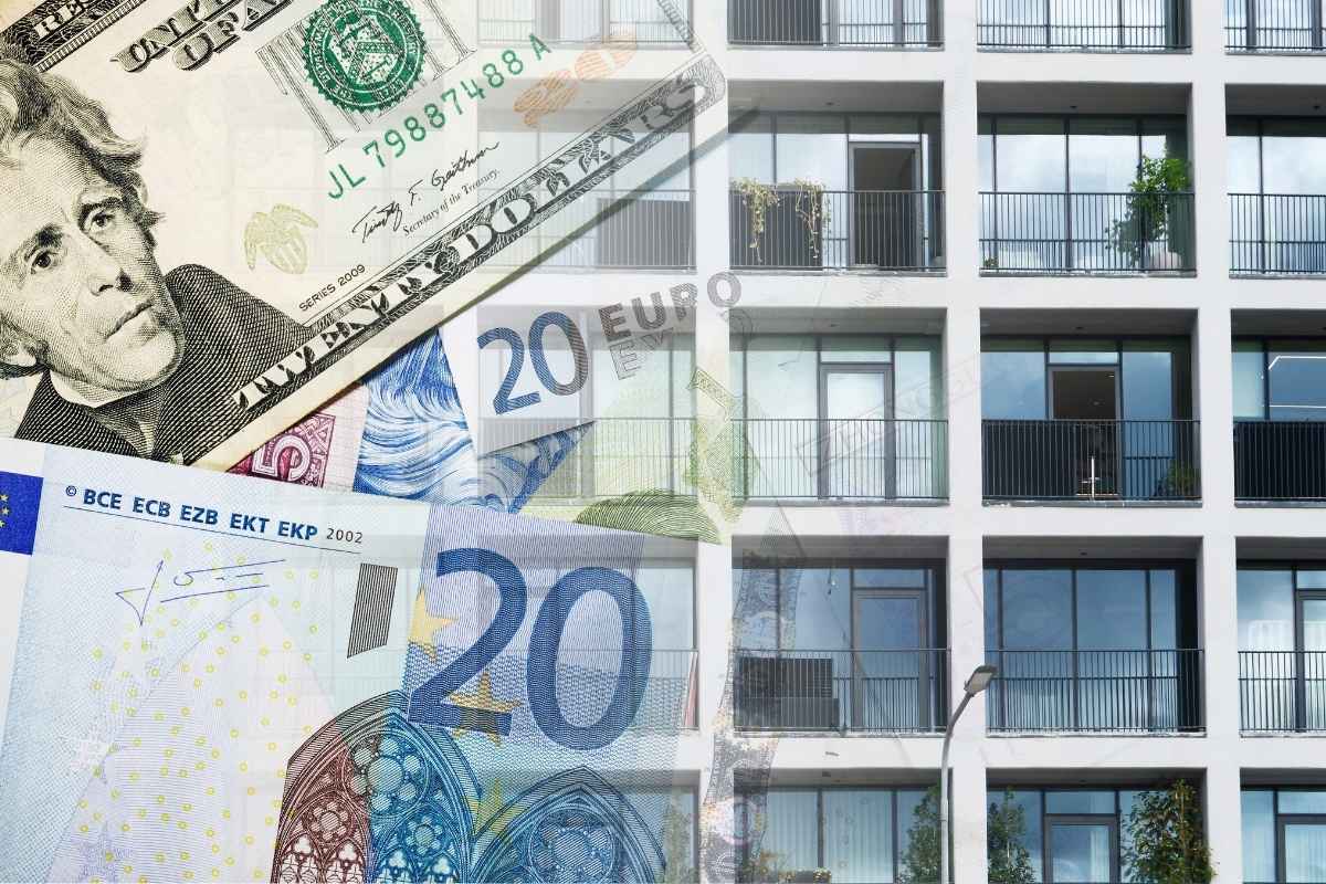 prikaz prozora i novca pored